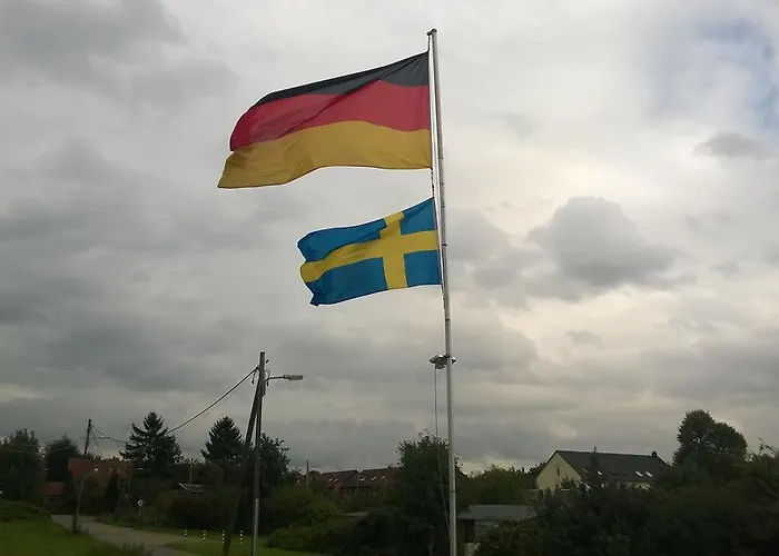 机场公寓式酒店 *